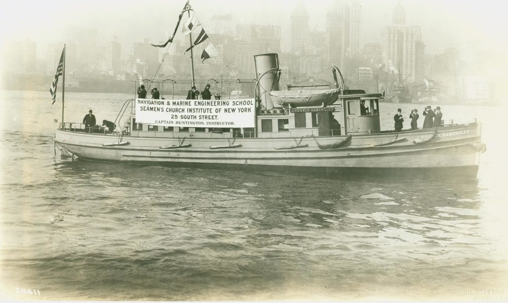 Graham and Morton steamer, City of Benton Harbor, at central dock, Benton  Harbor and St. Joseph, Mich. - UWDC - UW-Madison Libraries